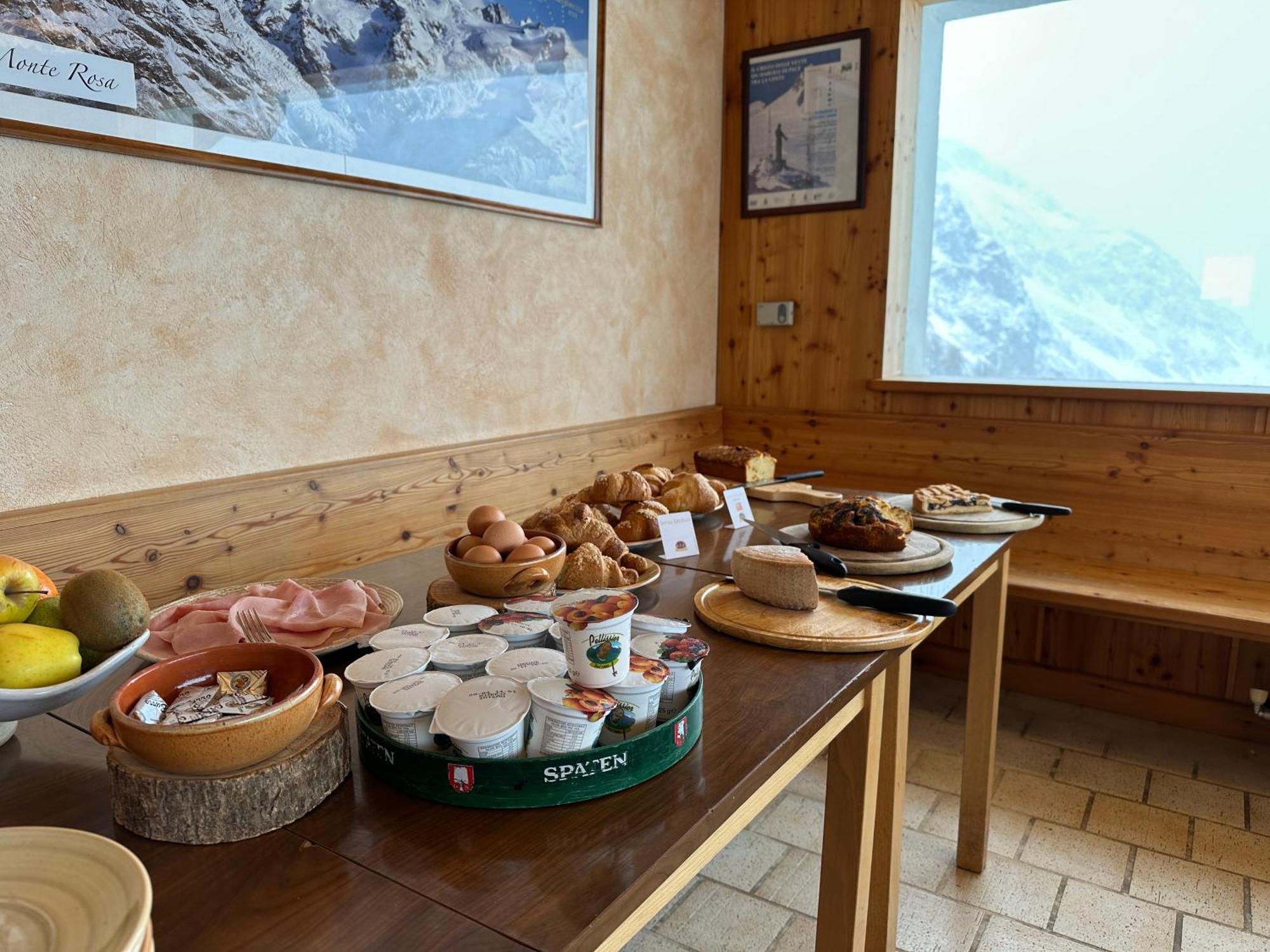 艾尔伯格西特恩餐饮酒店 格雷索拉特里尼泰 外观 照片